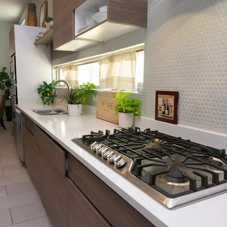 Modern Retreat By Golf Course - 3 Bedrooms And Office Space Horizon City Exterior photo