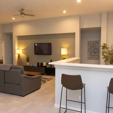 Modern Retreat By Golf Course - 3 Bedrooms And Office Space Horizon City Exterior photo