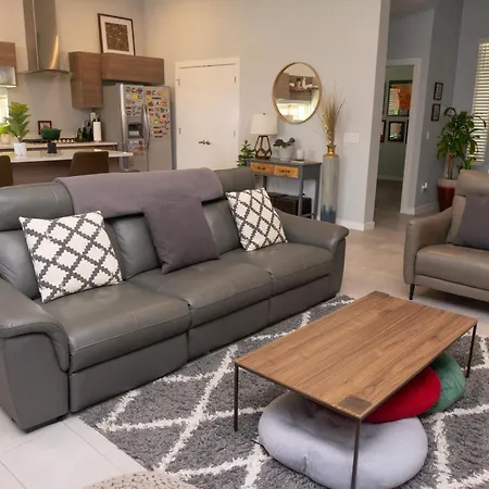 Modern Retreat By Golf Course - 3 Bedrooms And Office Space Horizon City Exterior photo
