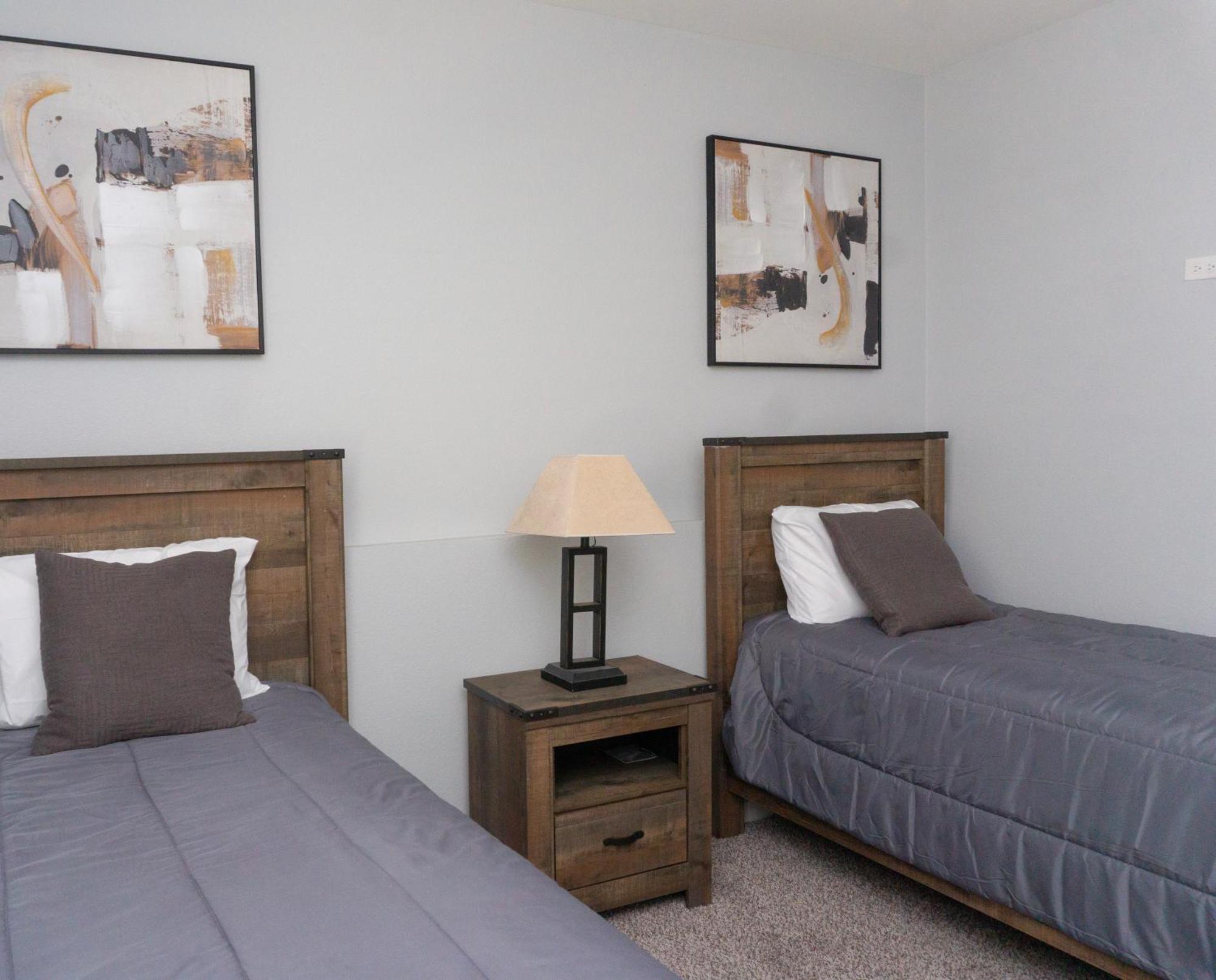 Modern Retreat By Golf Course - 3 Bedrooms And Office Space * Horizon City