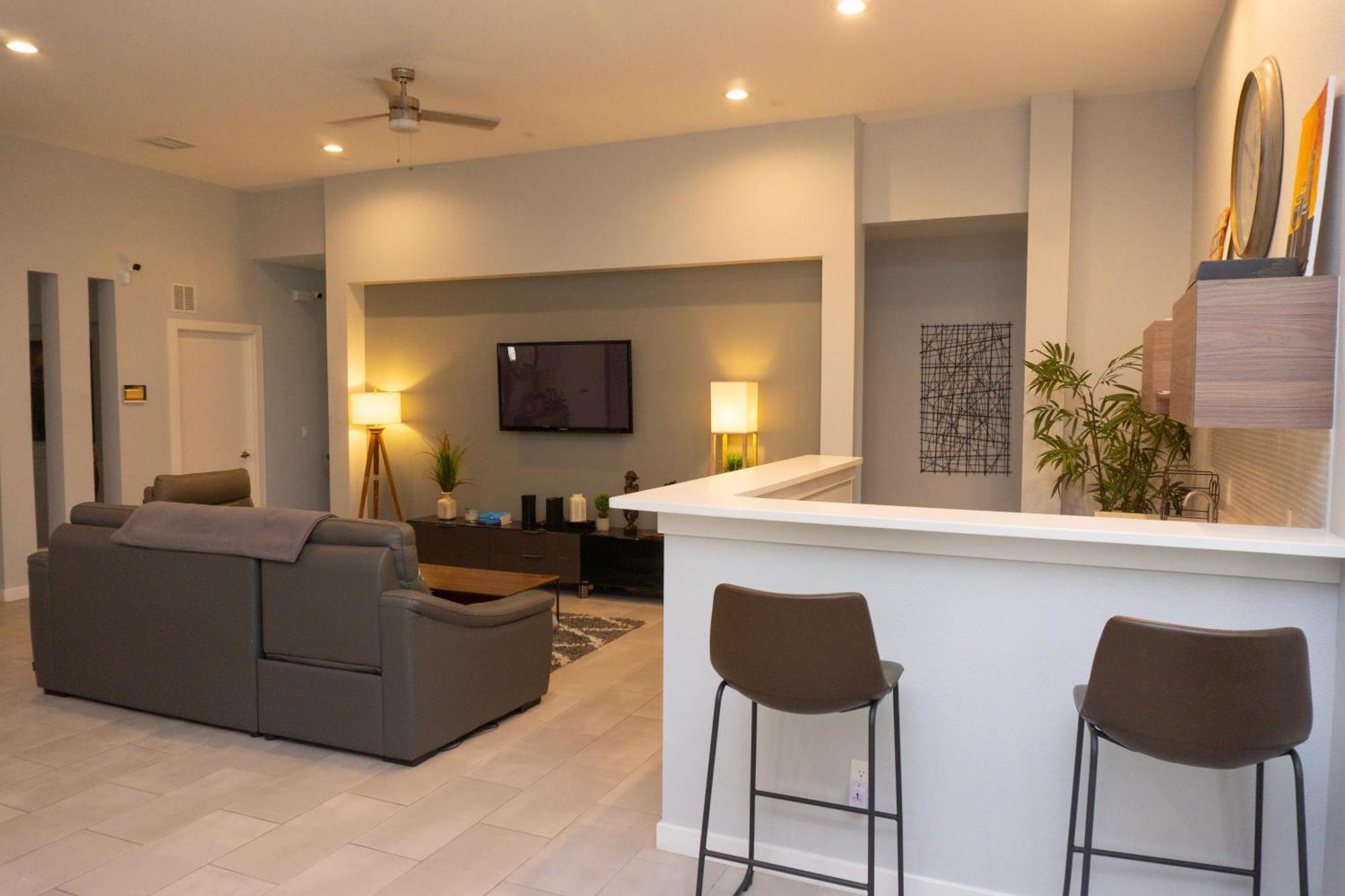 Holiday home Modern Retreat By Golf Course - 3 Bedrooms And Office Space